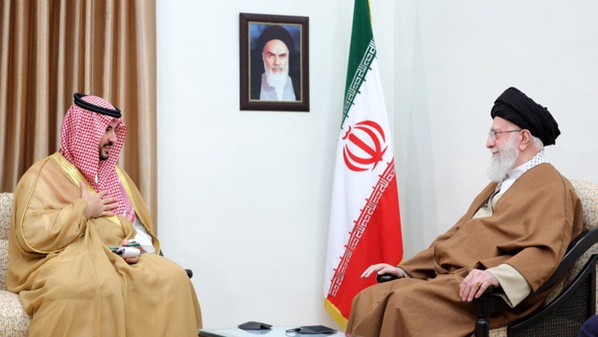 اهمیت سفر وزیر دفاع عربستان به ایران به روایت روزنامه دولت؛ روابط تهران و ریاض در حوزه‌های مختلف گسترش خواهد یافت