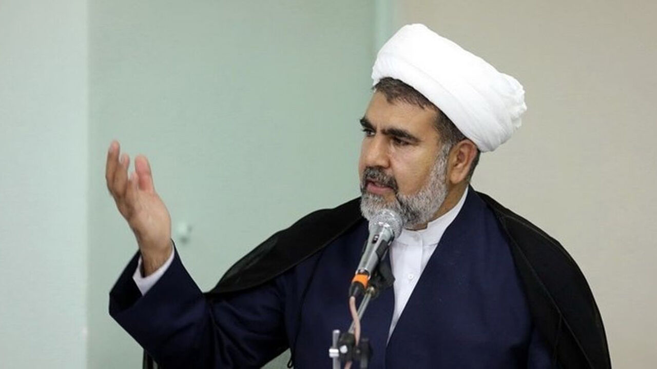 در ذهن‌ شعاردهندگان «زن، زندگی، آزادگی» هرزگی و بی‌مبالاتی است/ در هیچ جای دنیا به اندازه جمهوری‌اسلامی، زن آزاد نیست