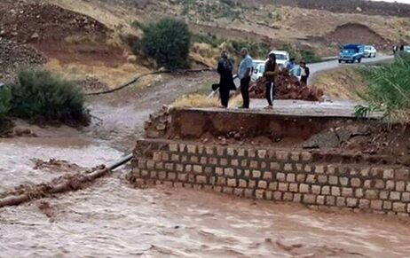 رودخانه‌ها به صورت خروشان به سمت جازموریان در حرکت هستند