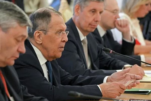 لاوروف: تفاهمنامه میان آمریکا و ایران در آستانه فروپاشی قرار دارد/ آتش‌بس فوری در خلیج فارس تنها راه کاهش تنش‌هاست