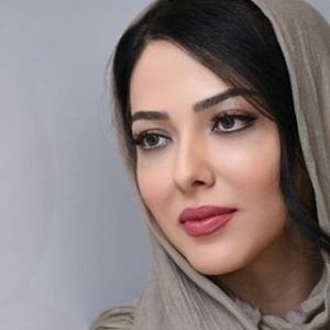 ببینید | سماجت آقای خواننده برای ازدواج با لیلا اوتادی در وسط برنامه!