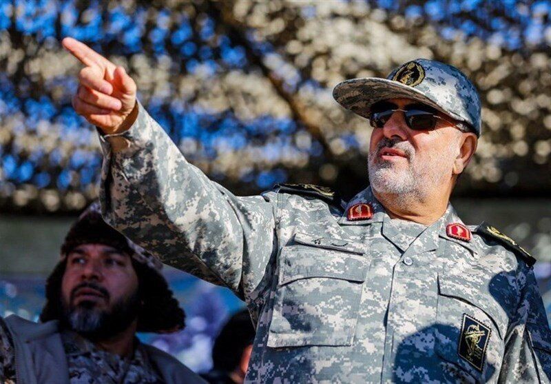سرلشکر پاکپور: آمادگی کامل برای مقابله با دشمن را داریم