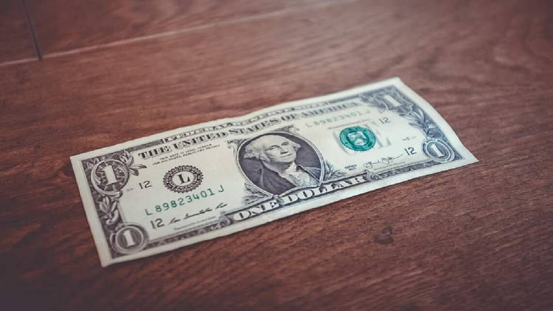 این مدارس در ایران شهریه دلاری می‌گیرند!
