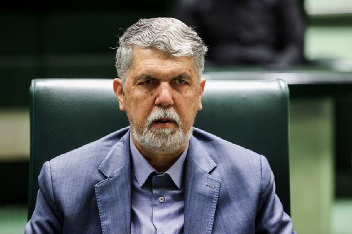 وزیر فرهنگ: هیچکس دستور نداده برای تقوایی بزرگداشت برگزار نشود/مشکلات هنرمندان قدیمی تا حد امکان رفع می‌شود