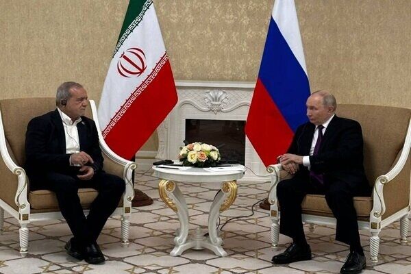پوتین در دیدار با پزشکیان: ایران تلاش واقعی برای پایان نزاع در خاورمیانه انجام می‌دهد / سلام من را به رهبر ایران برسانید