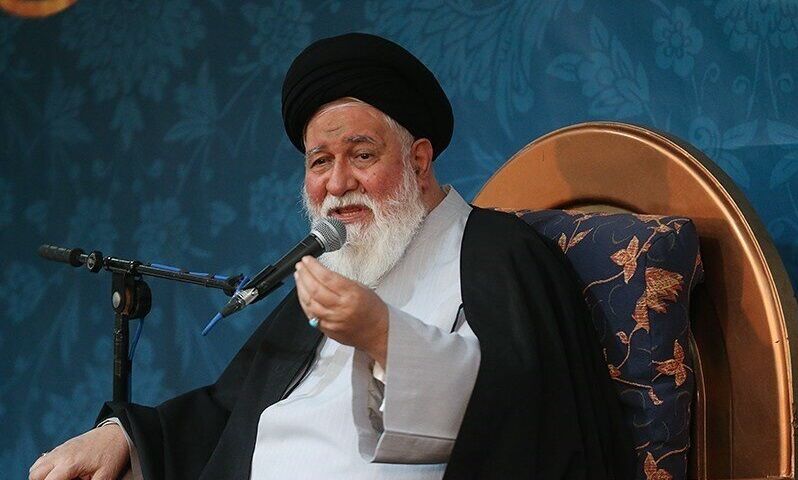 من نگفتم که با فیلترینگ مخالفم؛ گفتم در انتظار فیلترینگ نباشید