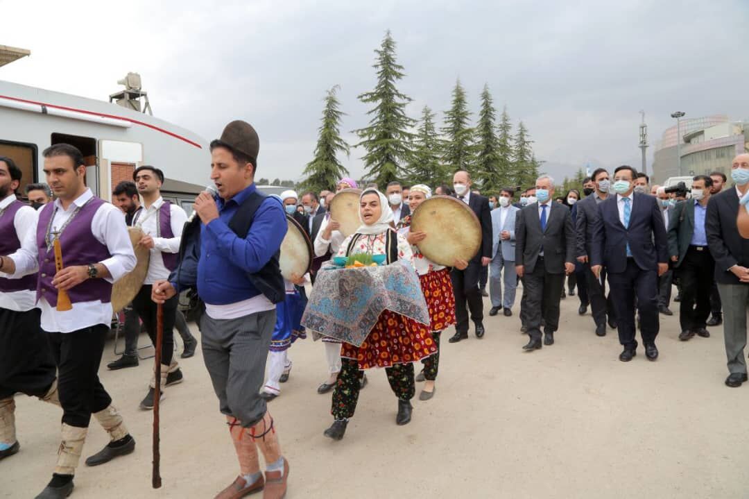 نوروز مشق خوبی‌هاست