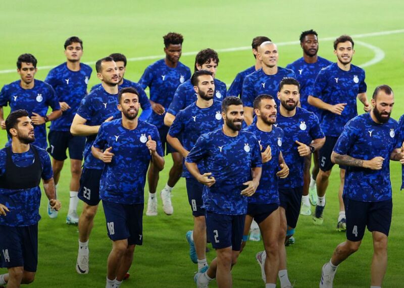 استقلال با لشگر غایبان بزرگ برابر تراکتور