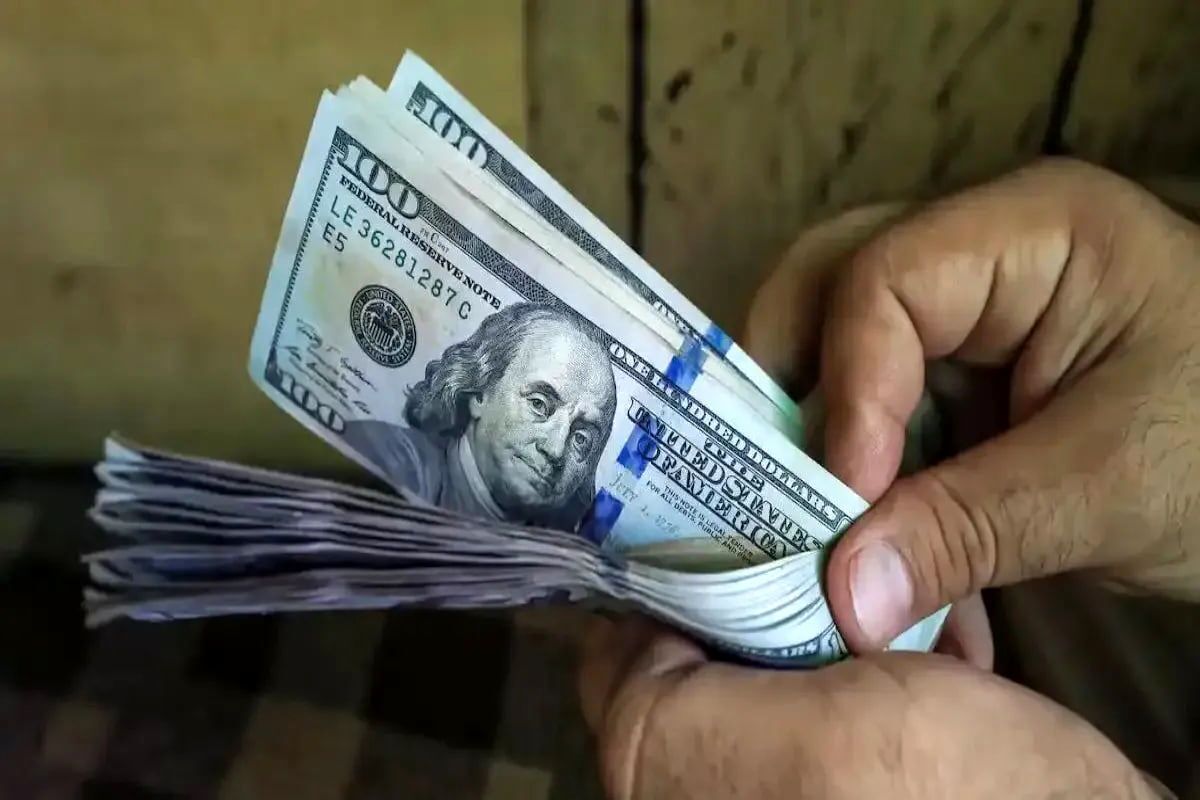 قیمت دلار و یورو امروز جمعه ۳ مرداد ۱۴۰۴ + جدول