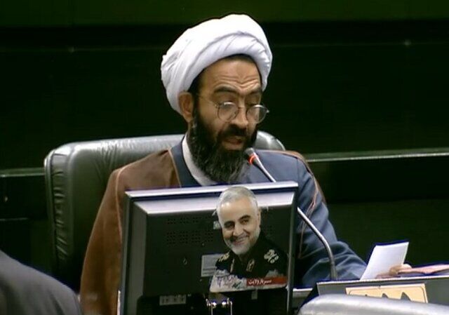 نماینده خمینی‌شهر: صدور گواهینامه موتور برای بانوان خلاف قانون است