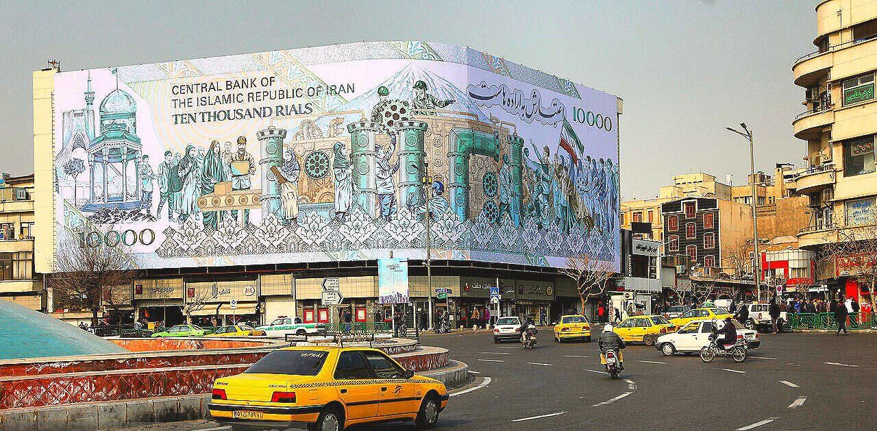 مسئولین می‌خواهند مملکت را با پوستر درمانی اداره کنند؟