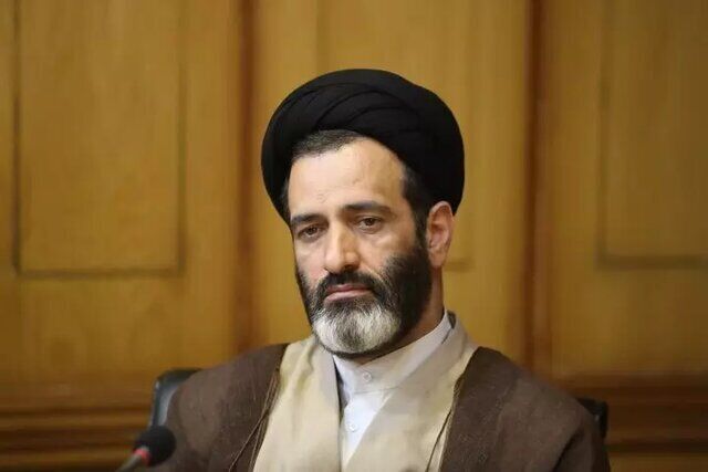 حسینی‌کیا: تک‌نرخی شدن ارز، عدالت اقتصادی را برقرار می‌کند