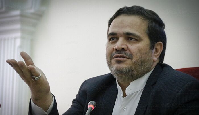 دولت دارد بدون بودجه اداره می‌شود