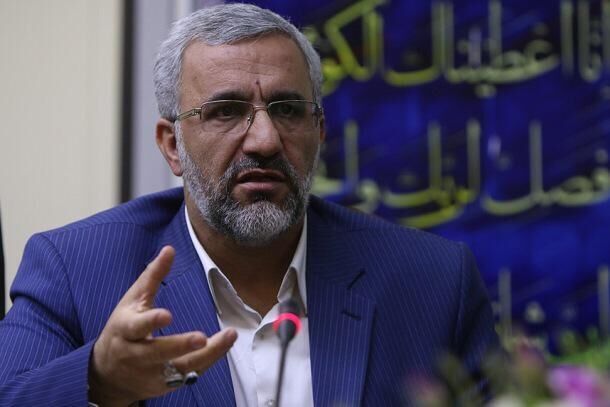 امروزه پوشش بعضی مداحان مشکل دارد، لباس‌های تنگ می‌پوشند؛ مرجع اطلاعاتشان هم که سرچ گوگل شده!