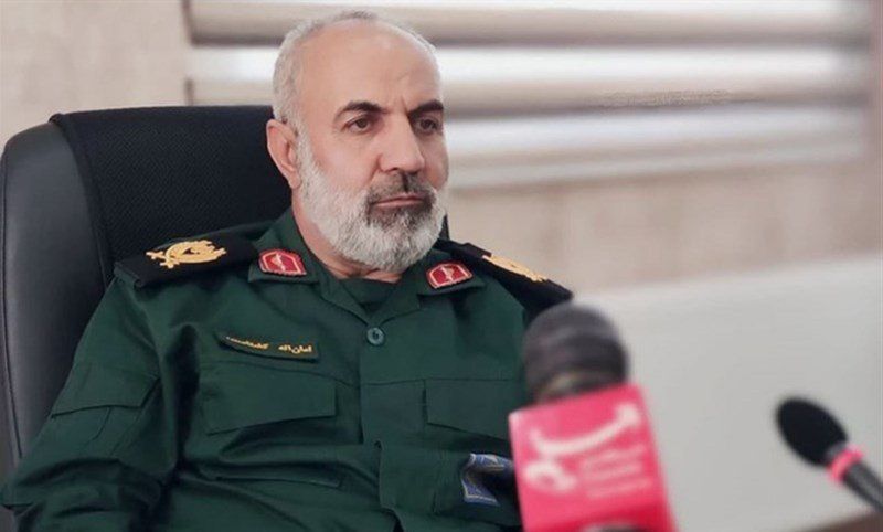 دشمن برای اغفال دانش‌آموزان سرمایه‌گذاری کرده است