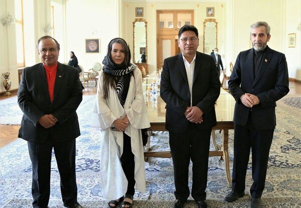 ایران آماده اشتراک تجربه چهار دهه پایداری و پیشرفت را با کشورهای مستقل است