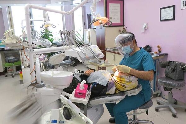 دندانپزشکی با بیهوشی در تبریز؛ معرفی مراکز، خدمات، شرایط و هزینه‌ها