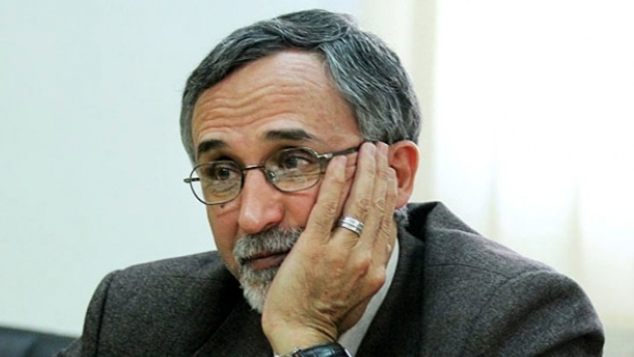 جهانگیری باید هنگام تغییرات در دفتر رئیس جمهور این حرف‌ها را می‌زد/ واعظی اختیارات فوق‌العاده‌ای دارد که در 40 سال گذشته بی‌سابقه بوده است