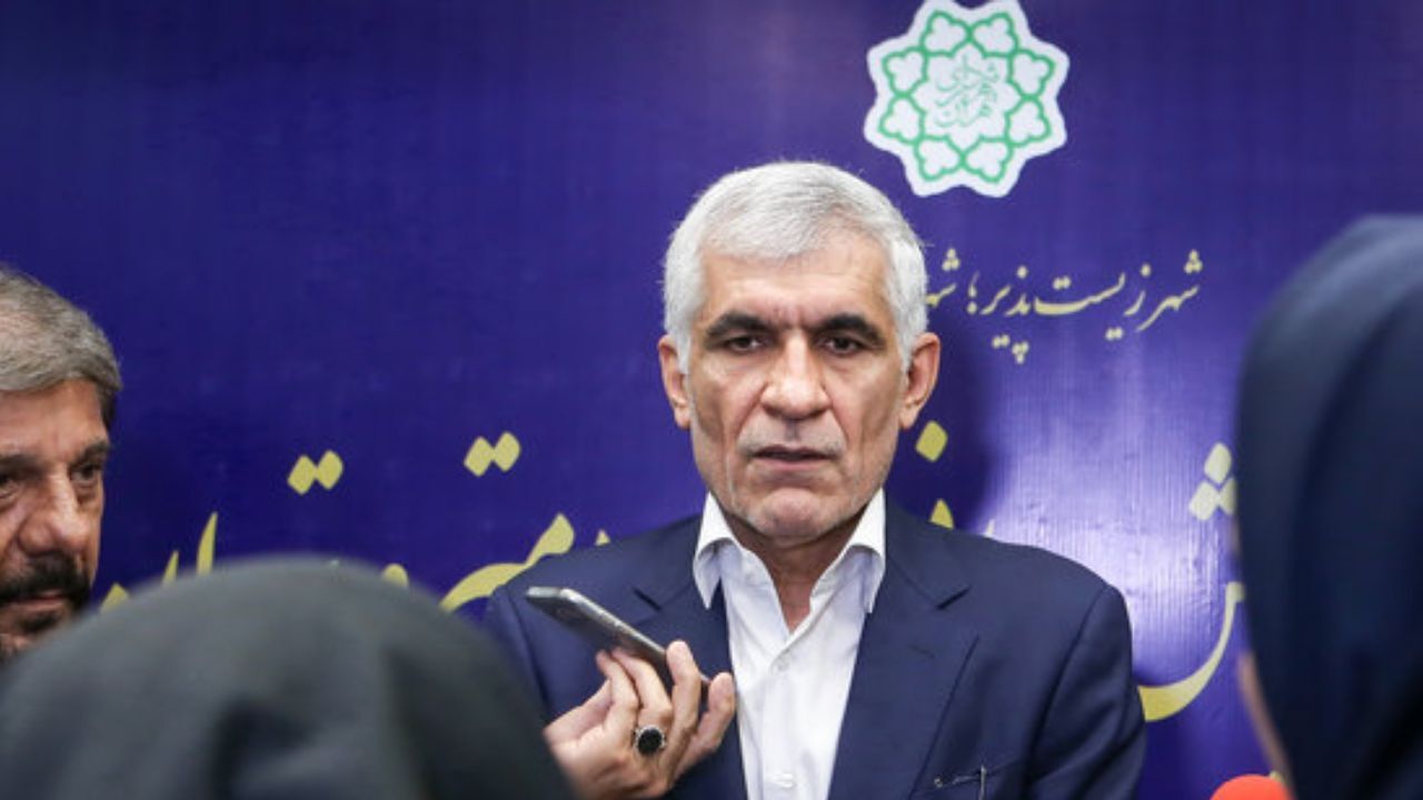 کمک 10 سنتی وزارت نفت به شهرداری در ازای هر سفر درون شهری با مترو/برخی در مقابل طرح اخذ معاینه فنی مقاومت می‌کنند