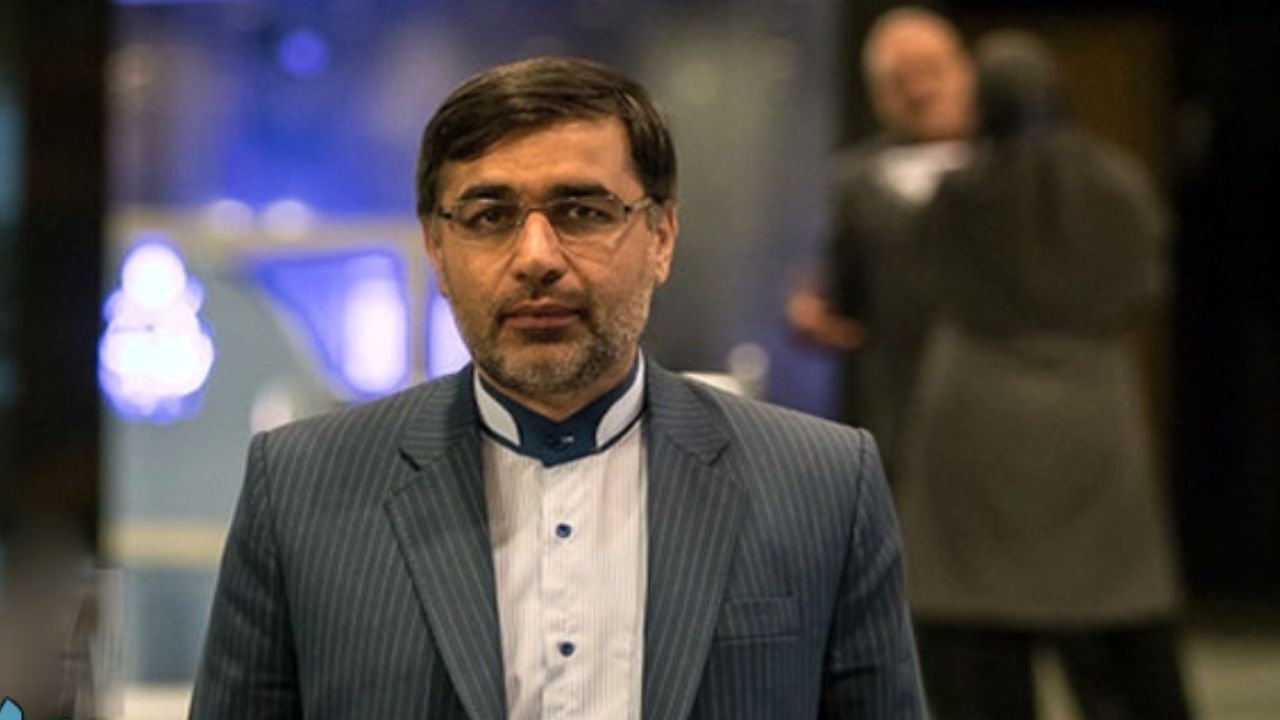 دستگاه دیپلماسی مذاکرات خود با اروپا را تعیین تکلیف کند