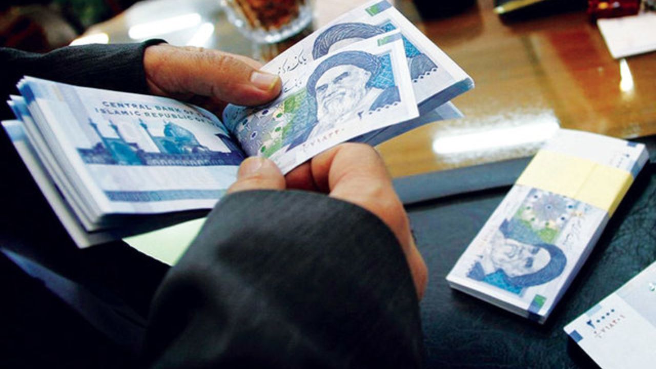 واریز کمک جبرانی دولت به حساب سرپرستان خانوار