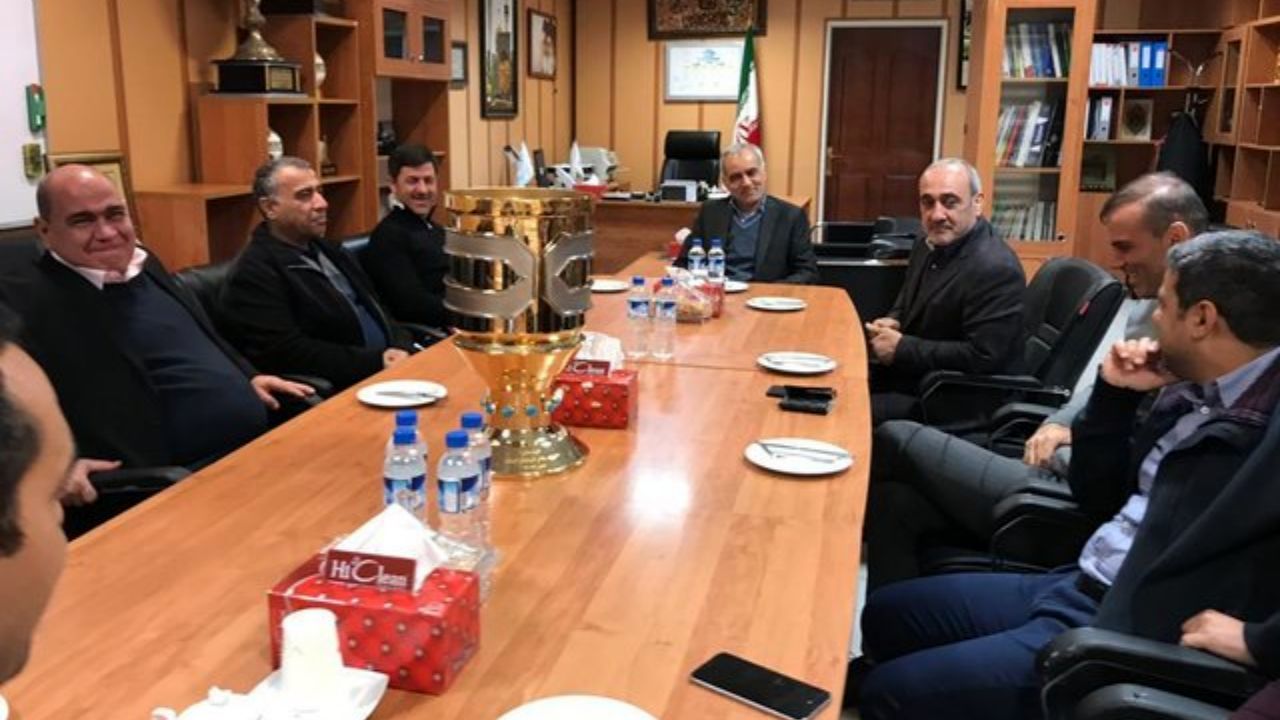 سوپر جام به باشگاه پرسپولیس اهدا شد+ عکس