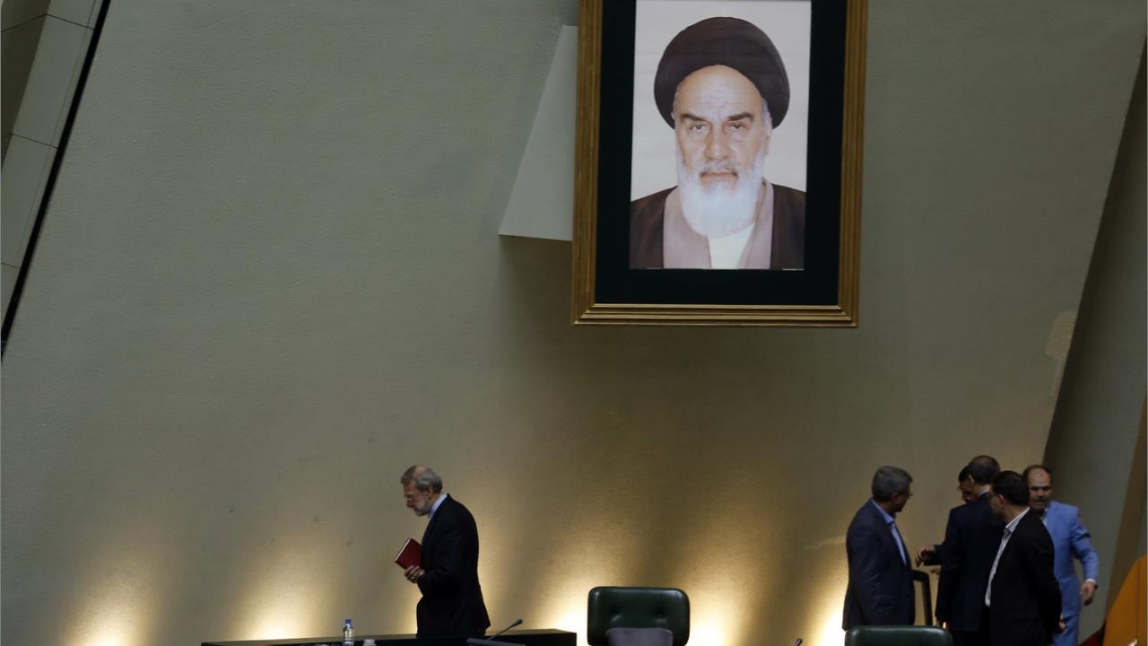چرا امضاهای استیضاح لاریجانی را پس گرفتیم؟/ نمی‌خواستیم لاریجانی را تضعیف کنیم