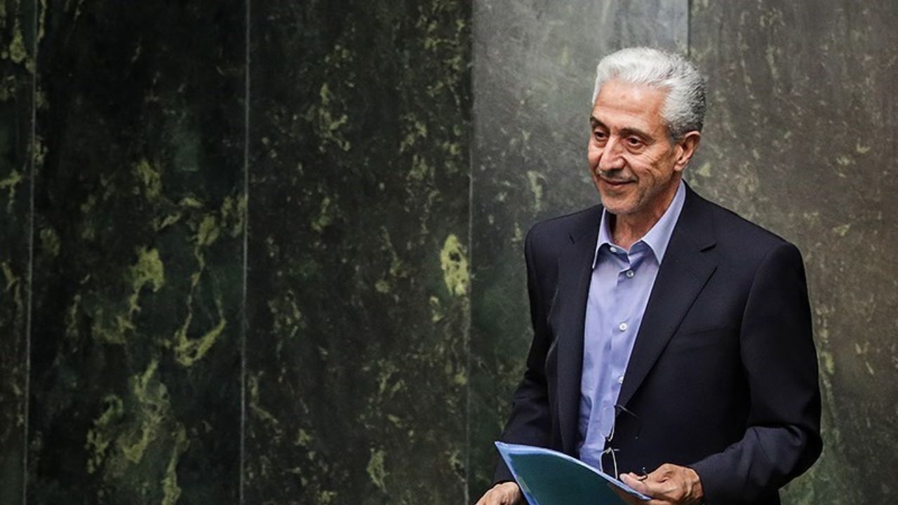 مسئولیت حفظ نظم و انضباط در مراسم دانشگاه اصفهان با دانشگاه علوم پزشکی بوده است