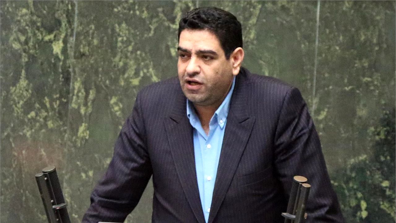 دلسوزان مملکت با مافیای پشت پرده مقابله کنند/ به موفق‌ترین وزیر خارجه پس از از انقلاب حمله نکنید، به جایی نمی‌رسید
