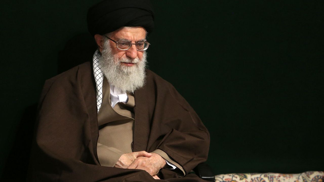 مدارس را مزین کنید به نمازخوانی نوجوانان