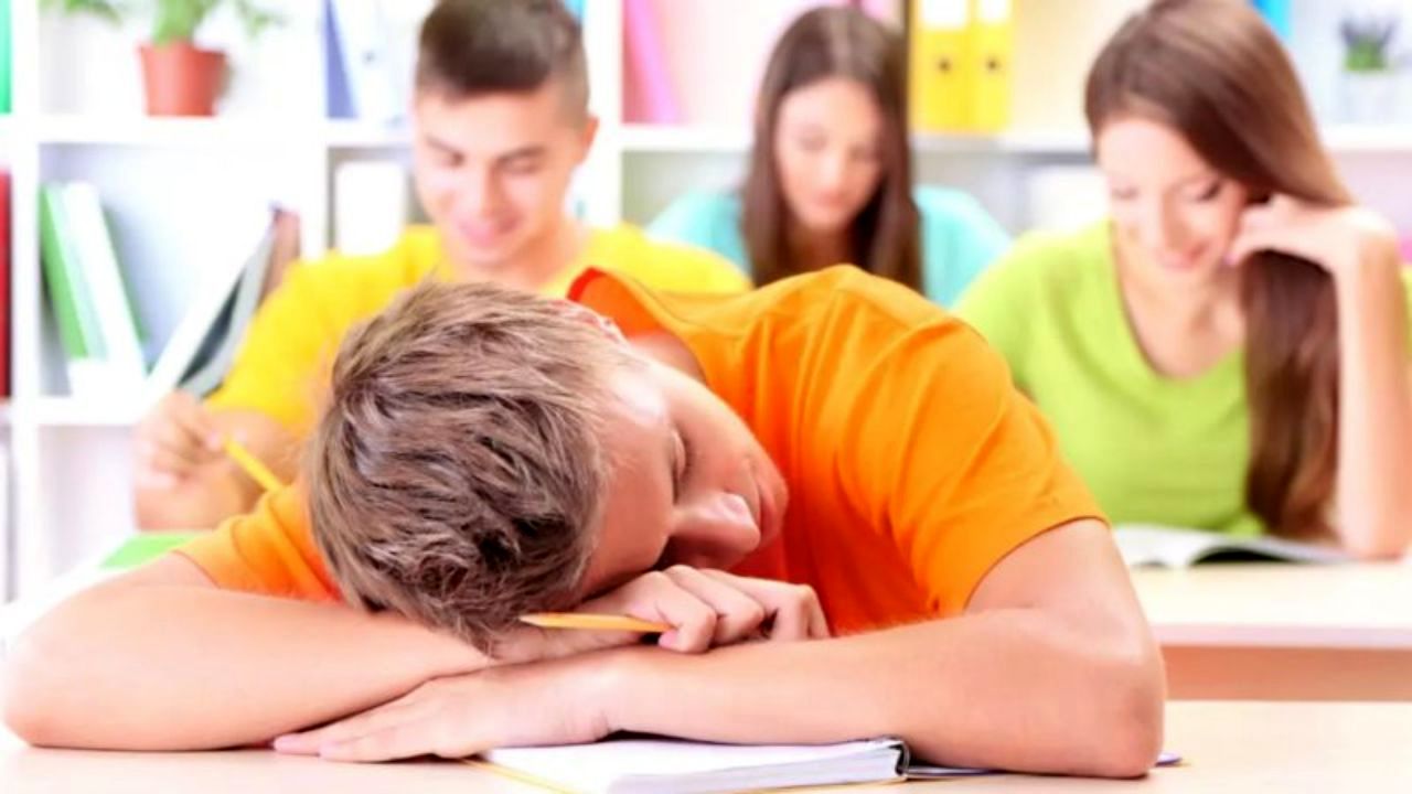 مدارس را دیر شروع کنید تا دانش‌آموزان نتایح بهتری بگیرند
