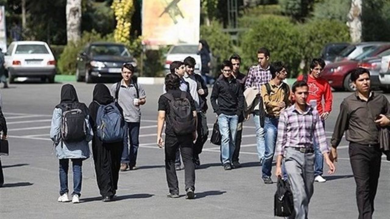 استیضاح وزیر علوم منطقی بنظر نمی‌رسد