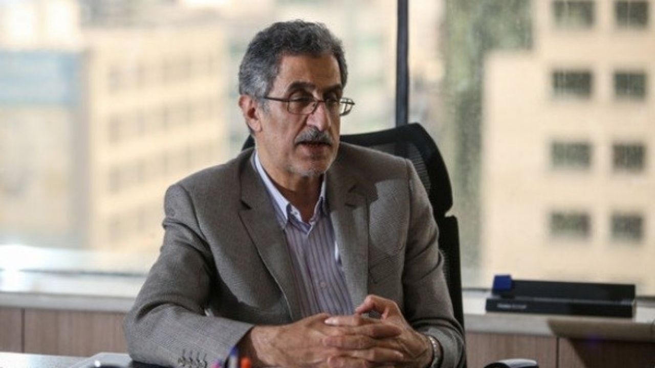 تقویت ارزش پول ملی بر فعالیت بازرگانان ایرانی تأثیر می‌گذارد/ نرخ ارز را سرکوب کردند