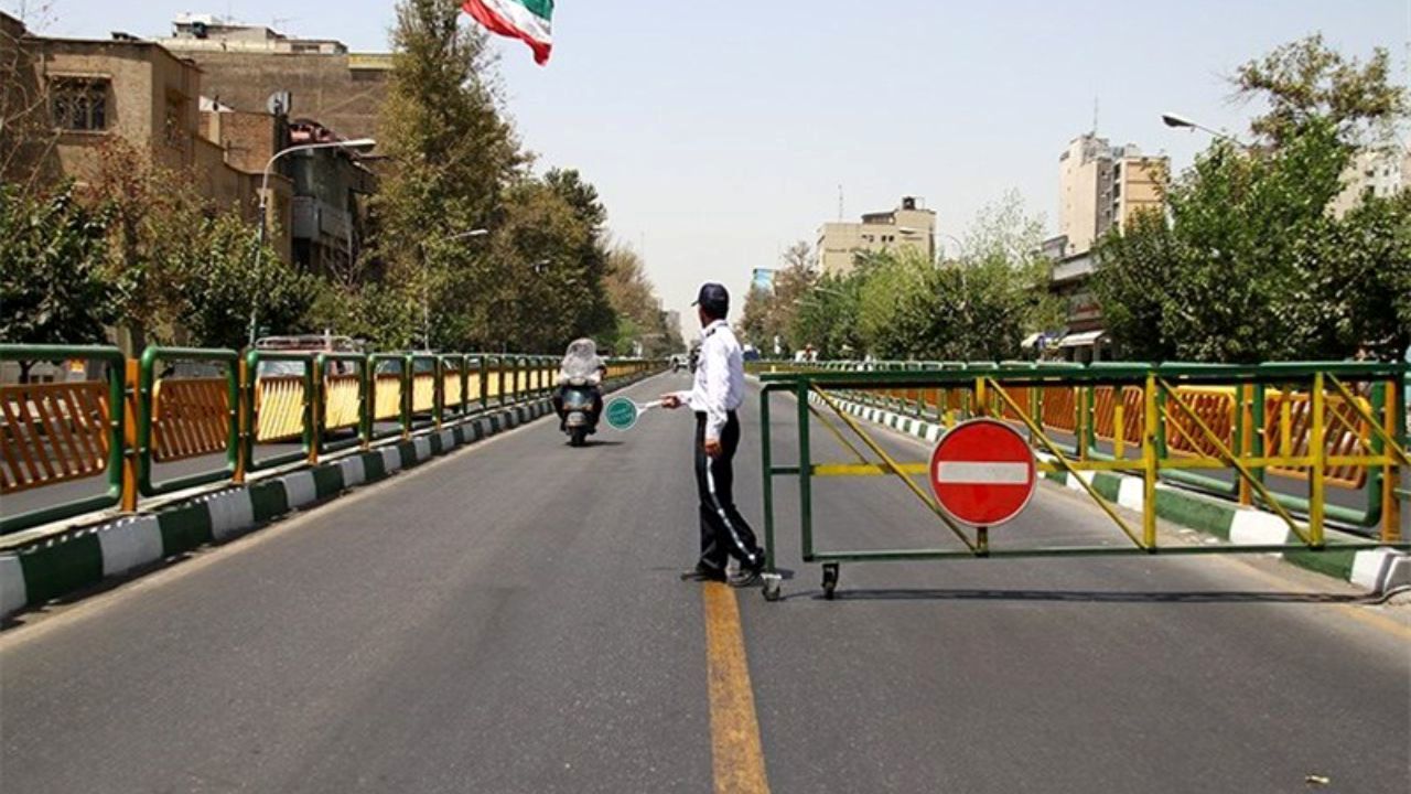 رانندگان از تردد در خطوط ویژه خودداری کنند