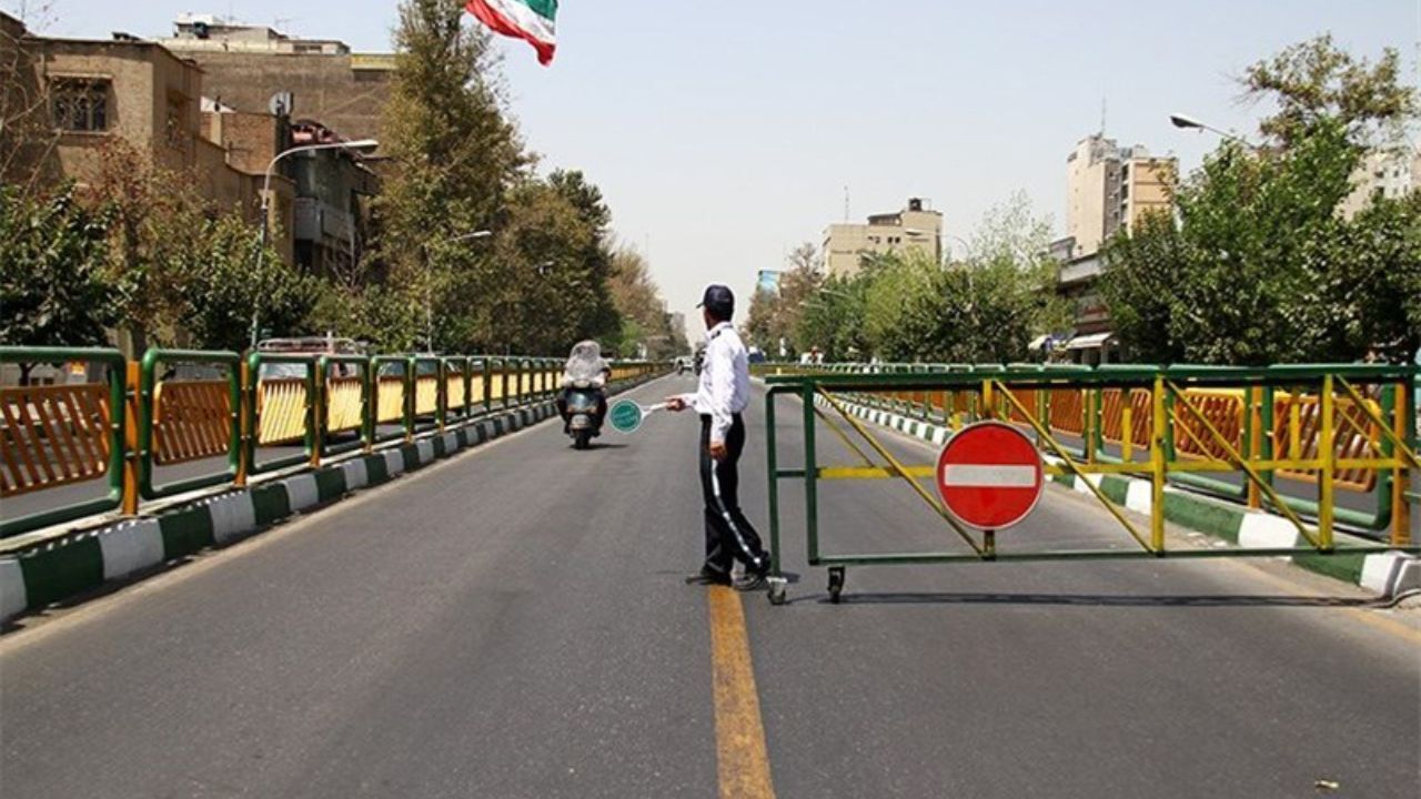 رانندگان از تردد در خطوط ویژه خودداری کنند