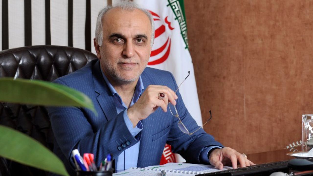 گفتم اگر همکاران گمرک اشتباه کرده باشند، با آن‌ها برخورد می‌کنم