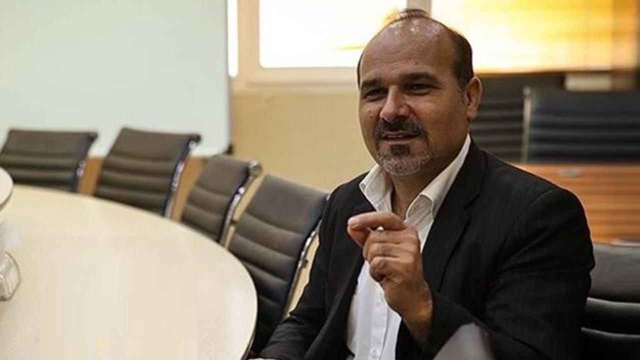 استخدام نزدیکان و وابستگان مسئولان، مردم را خشمگین می‌کند/ شرایط یکسان و برابری در گزینش‌ها وجود ندارد/ درآمد بالا و امنیت شغلی دلیل تمایل جوانان به حضور در دولت