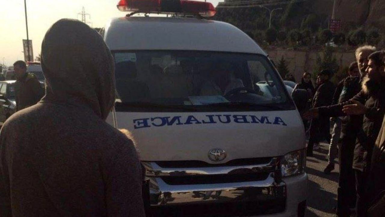 حضور دادستان کل کشور و رئیس دانشگاه آزاد در جمع دانشجویان معترض