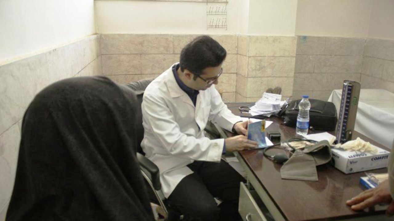 تجاری سازی مطب‌ها باعث افزایش تعرفه‌های پزشکی می‌شود
