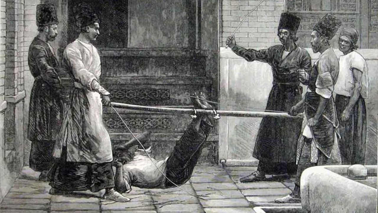 محاکمه یک دزد در دوره قاجار + عکس
