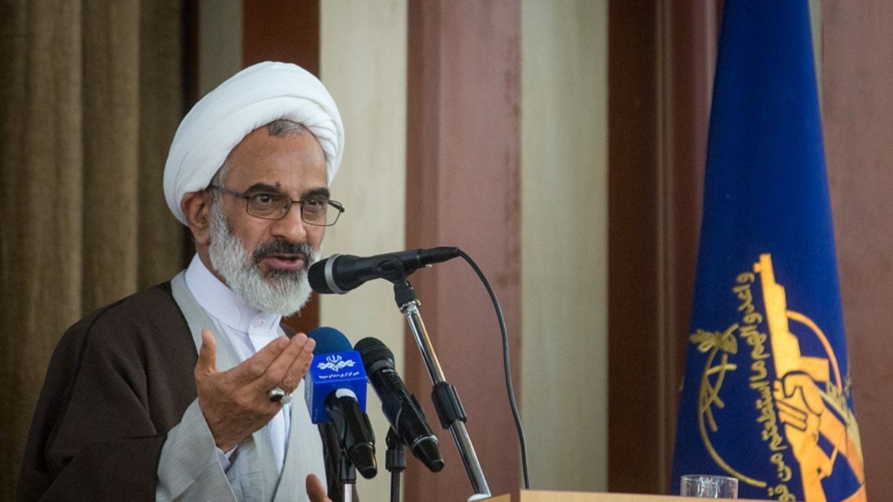 انقلاب اسلامی مرگ تدریجی استکبار را رقم زده است