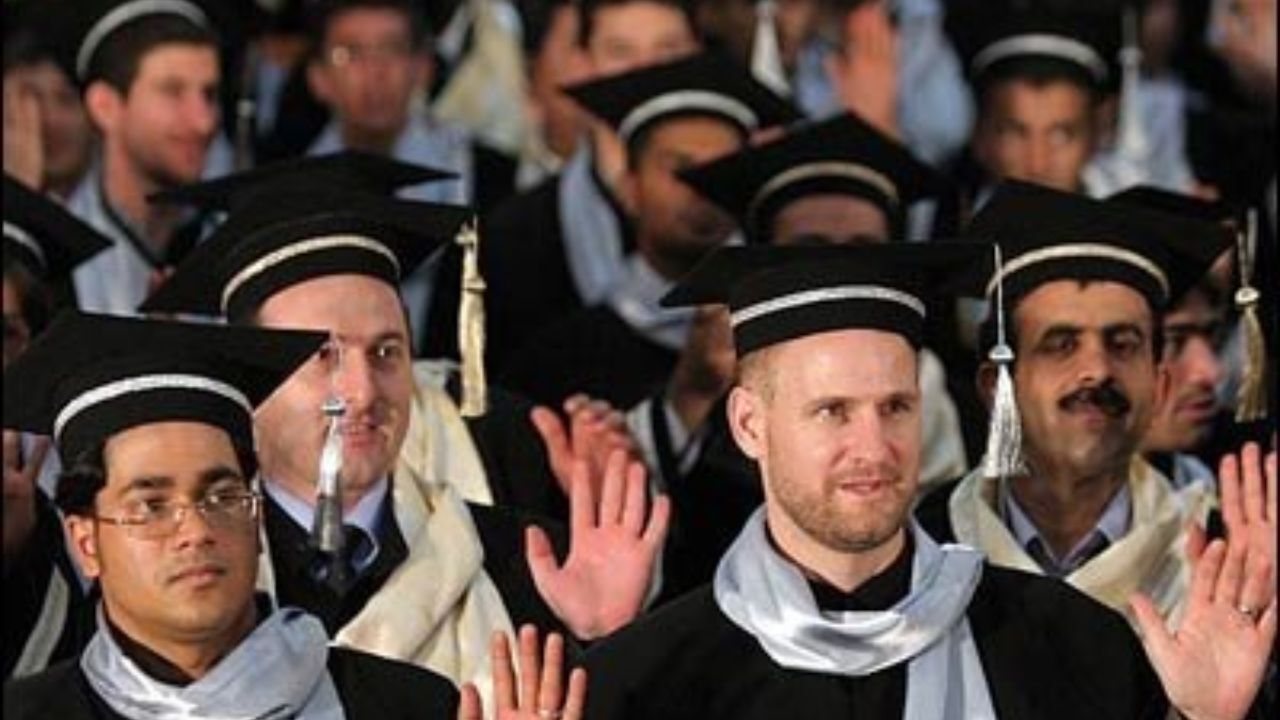 دانشجویان غیرایرانی اجازه کار در کشور را ندارند