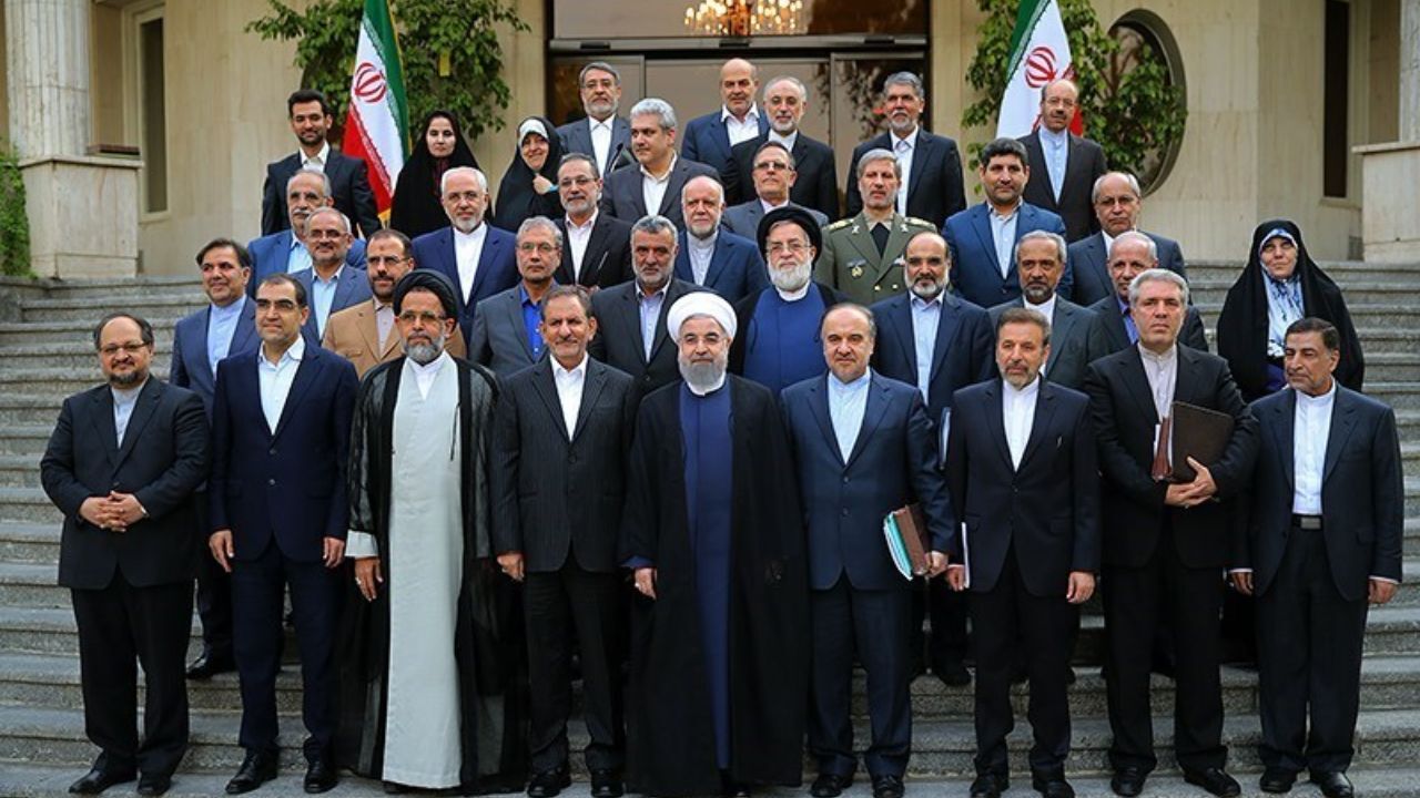 پایان دومینوی استعفا در دولت/ حجتی می‌ماند