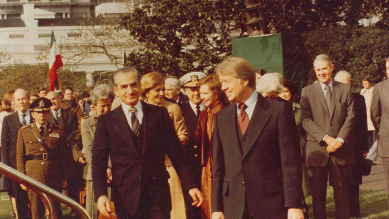 چرا شاه به مصر رفت؟