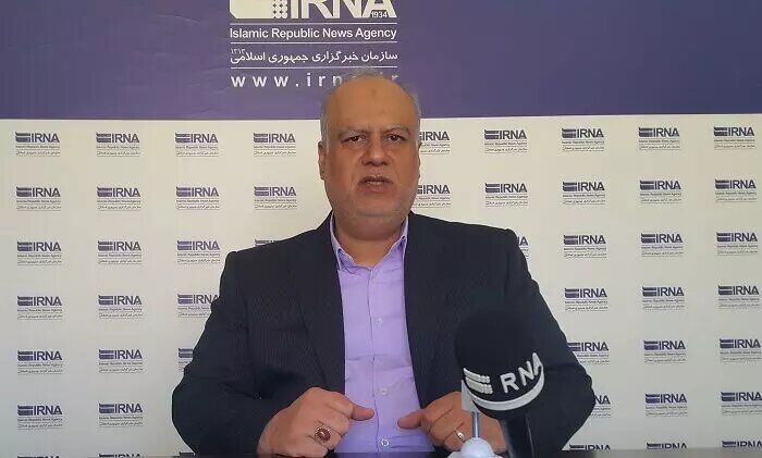 وعده جالب یک نامزد انتخاباتی: حقوق نمایندگان مجلس را کم می‌کنم