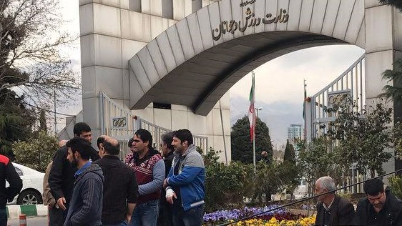 محمودی‌فر: معترضان، کارگر آزادی نیستند!
