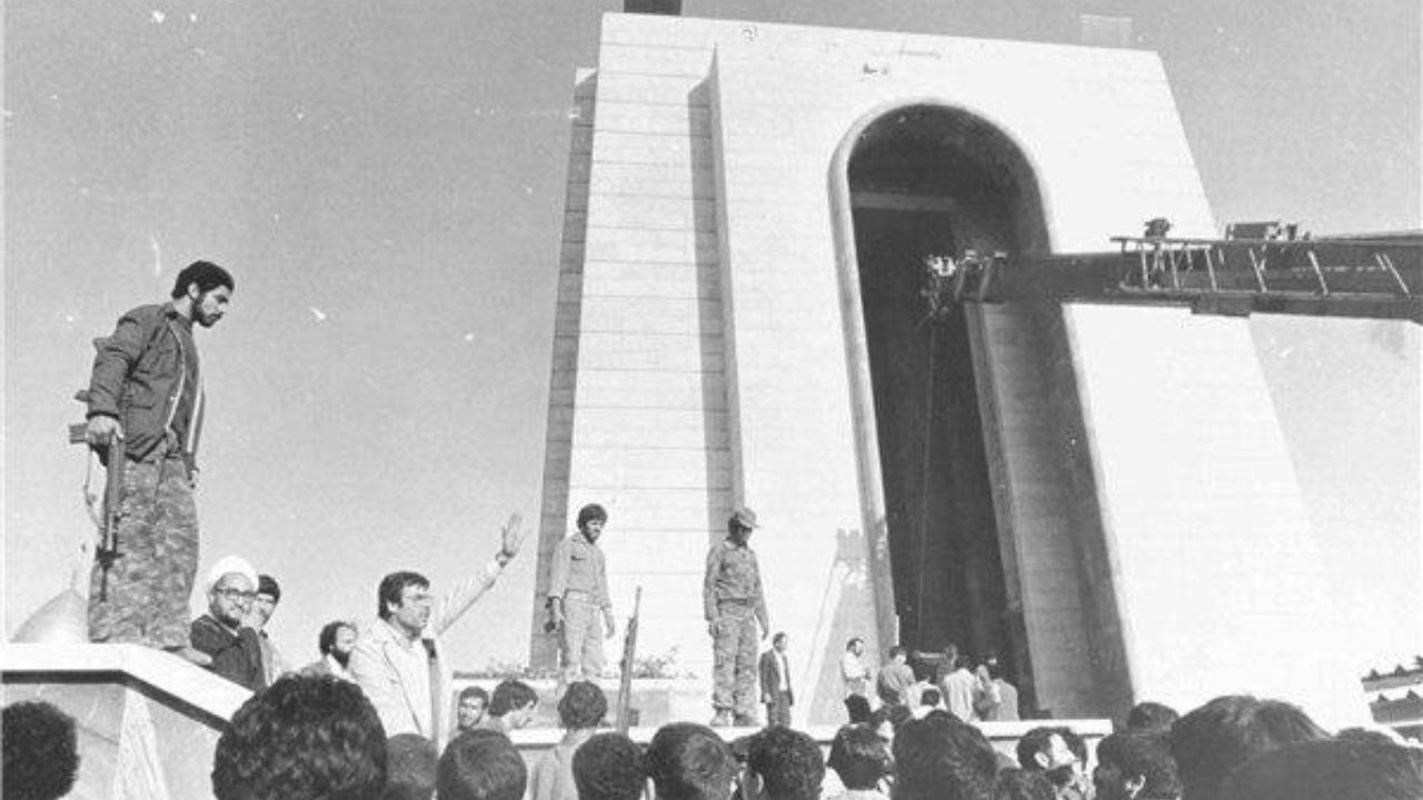 اخبار تاییدنشده از پیداشدن جنازه پهلوی اول در شهرری