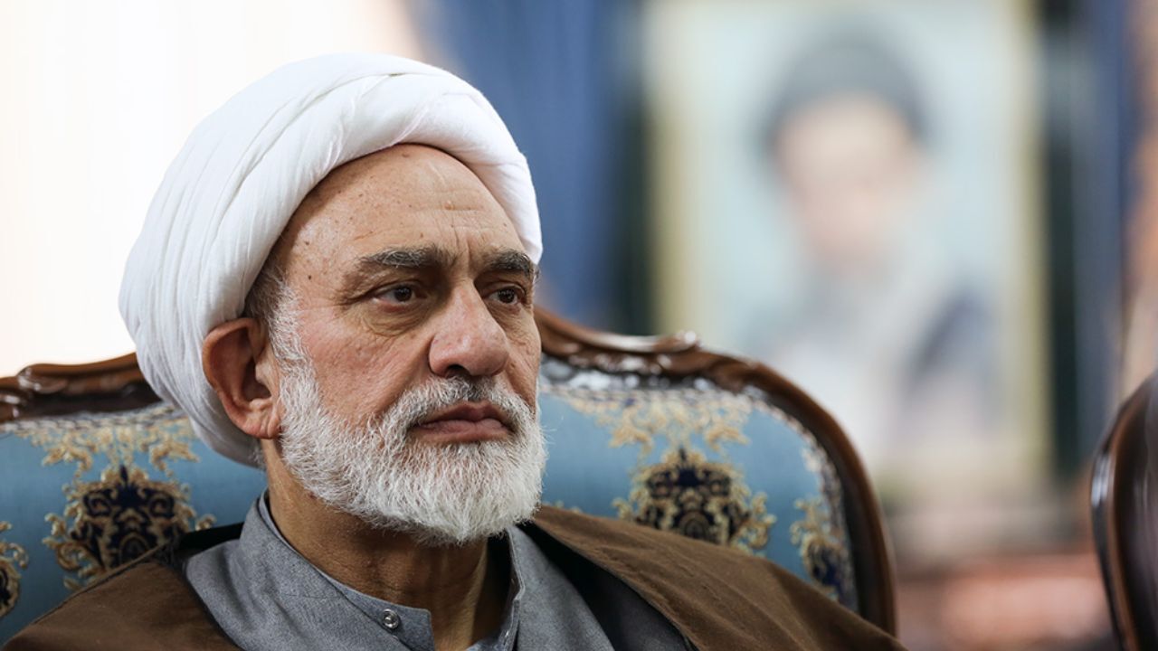 از اینکه چه بدی و اشتباهی کردیم ناراحت و ناخرسند بودیم