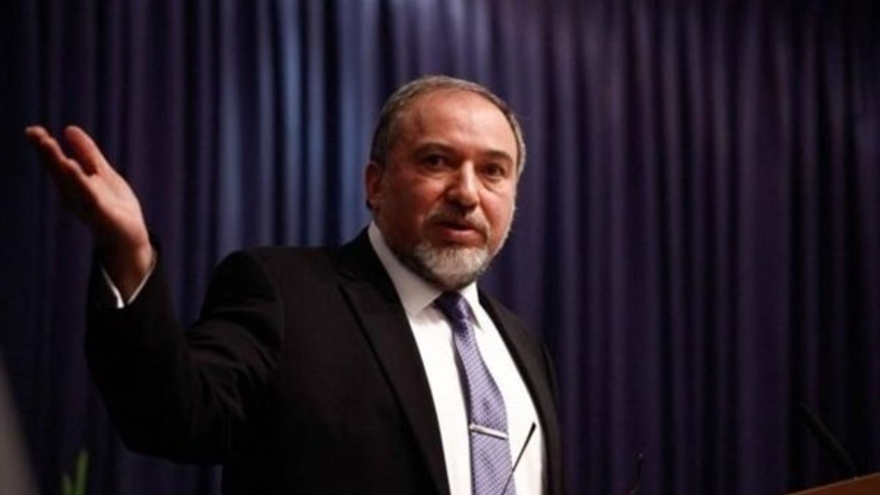 لیبرمن: برای مقابله با تبعات انتقال سفارت آمریکا به قدس آماده‌ایم