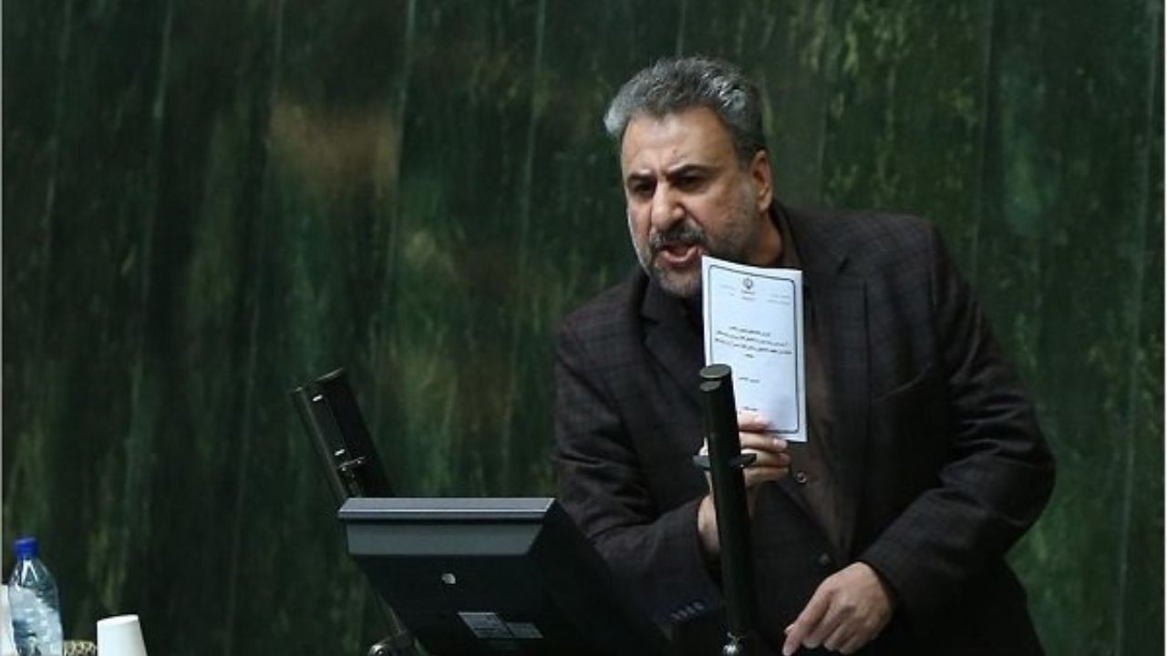 سه قطبی شدن انتخابات ریاست مجلس خطری برای جایگاه لاریجانی است/ بعضی برای مجلس جایگاه ثانویه تعریف می‌کنند/ جایگاه مجلس از راس امور، نزول یافته است